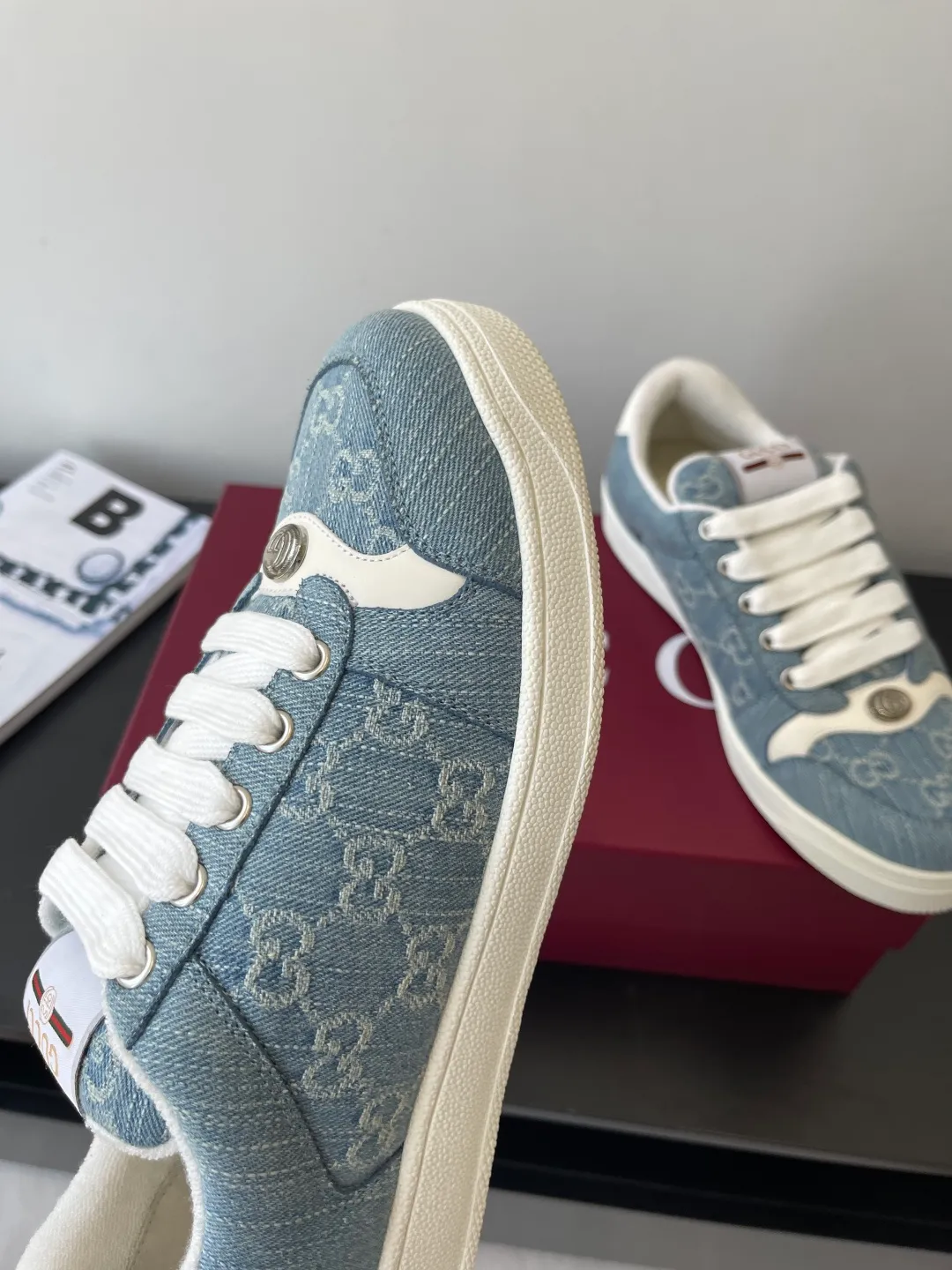 👟👟Ex-factory price 600👟👟 Gucci newly upgraded small dirty shoes for couples GG series old casual small dirty shoes catwalk style original development and purchase level version Metal double G crystal cylindrical logo Gucci original pattern ribbon Exclusive color rubbed cowhide fabric original terry cloth is delicate, soft and more comfortable and breathable Private molded two-color original TPU outsole (lower layer is wider, upper layer is narrower) Code number: 35-44